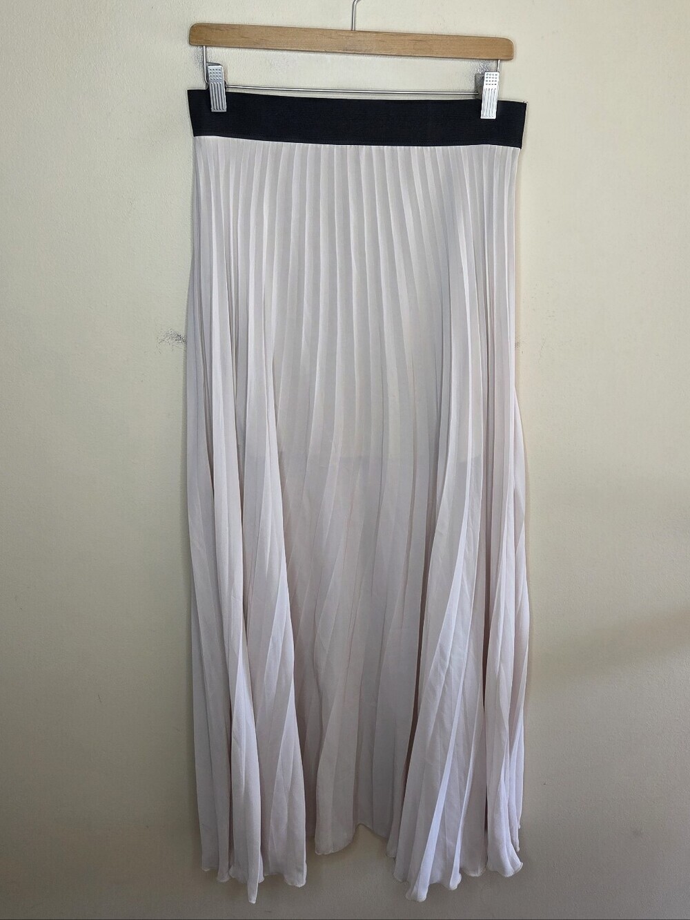 Arden B Cream Pleated Maxi Skirt Black Pull-On Waistband Size Small